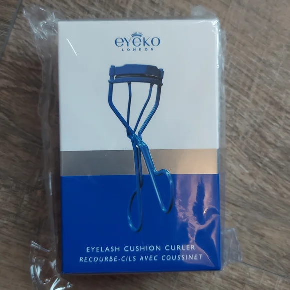 TARTE Tarteist Pro Lashes - Little Black Dress & Eyeko Eyelash Curler - Picture 6 of 9